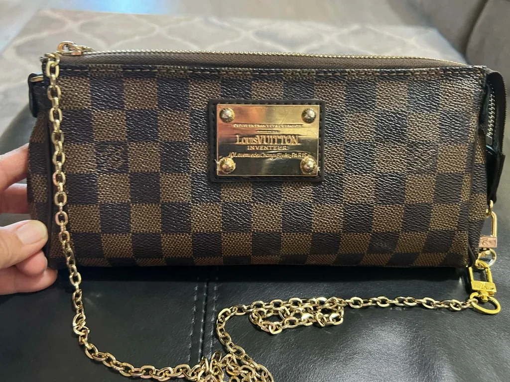 Louis Vuitton Damier Ebene Trio Pochette image indicator(3)