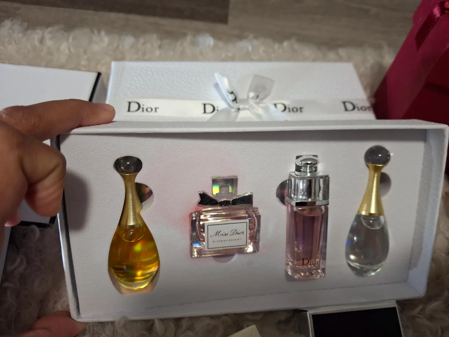 Chanel, Dior, Gucci Perfume Miniature Set image indicator(5)