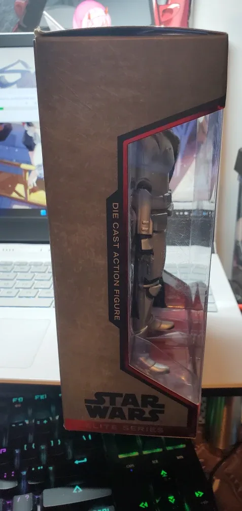 Star Wars Elite Series Captain Phasma Die Cast Action Figure image indicator(6)