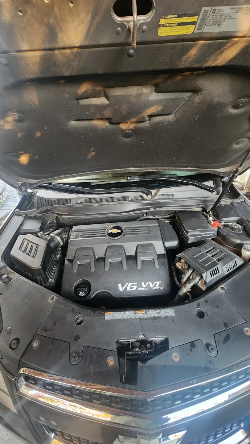 2010 Chevrolet Equinox LT AWD V6 image indicator(4)