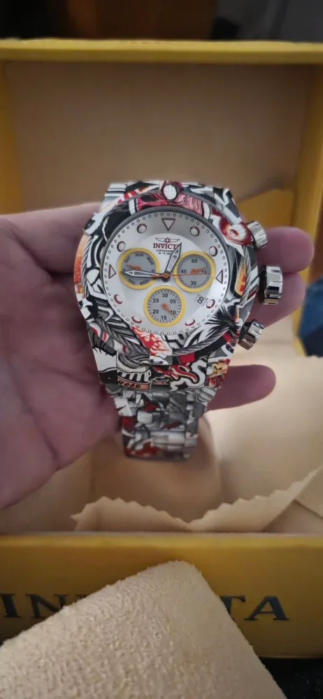 Invicta Men  Bolt Zeus Hydroplated Graffiti Chronograph Silver image indicator(4)