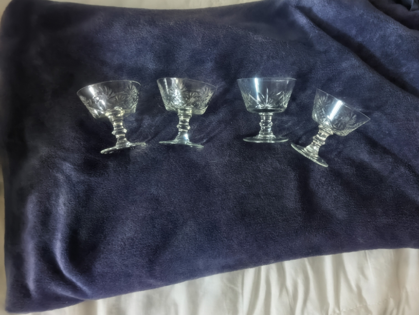 Set of 4 Crystal Dessert/Wine Glasses