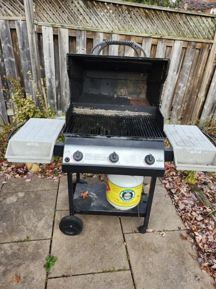 Used Napoleon Gas BBQ Grill image indicator(2)