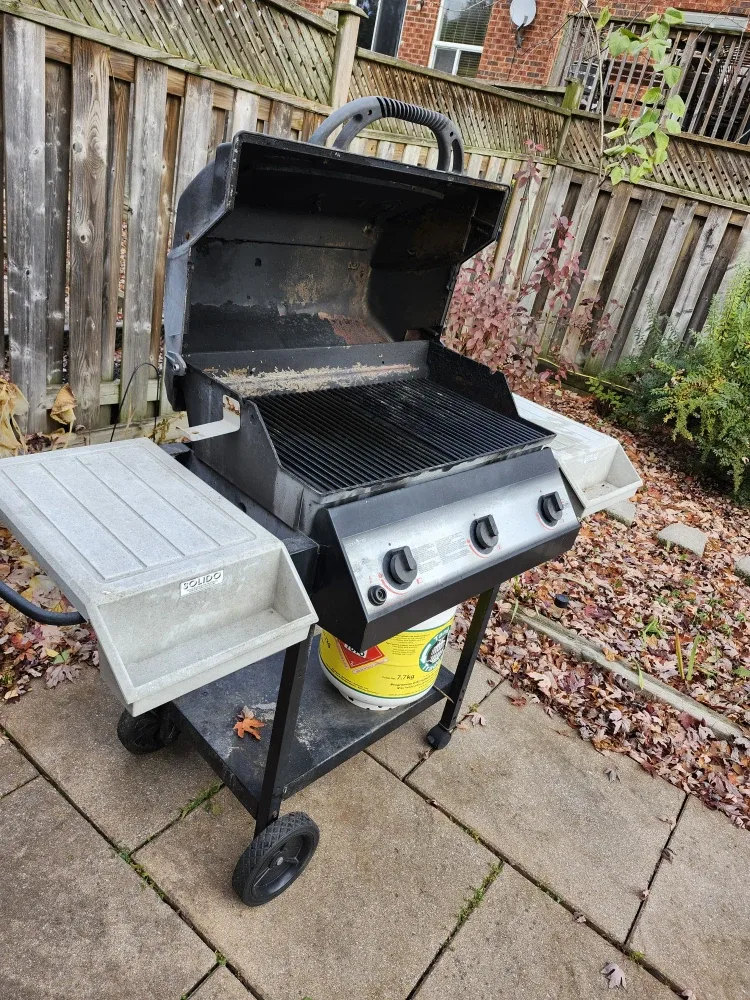 Used Napoleon Gas BBQ Grill image indicator(5)