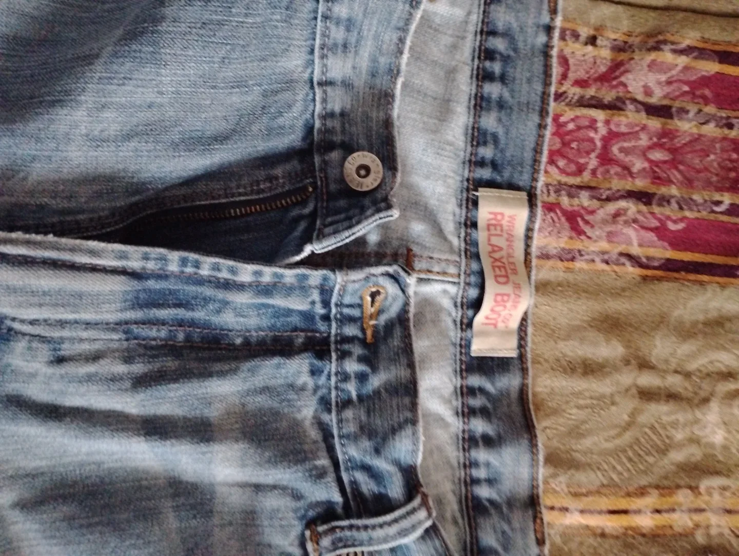 Wrangler Relaxed Boot Jeans image indicator(3)