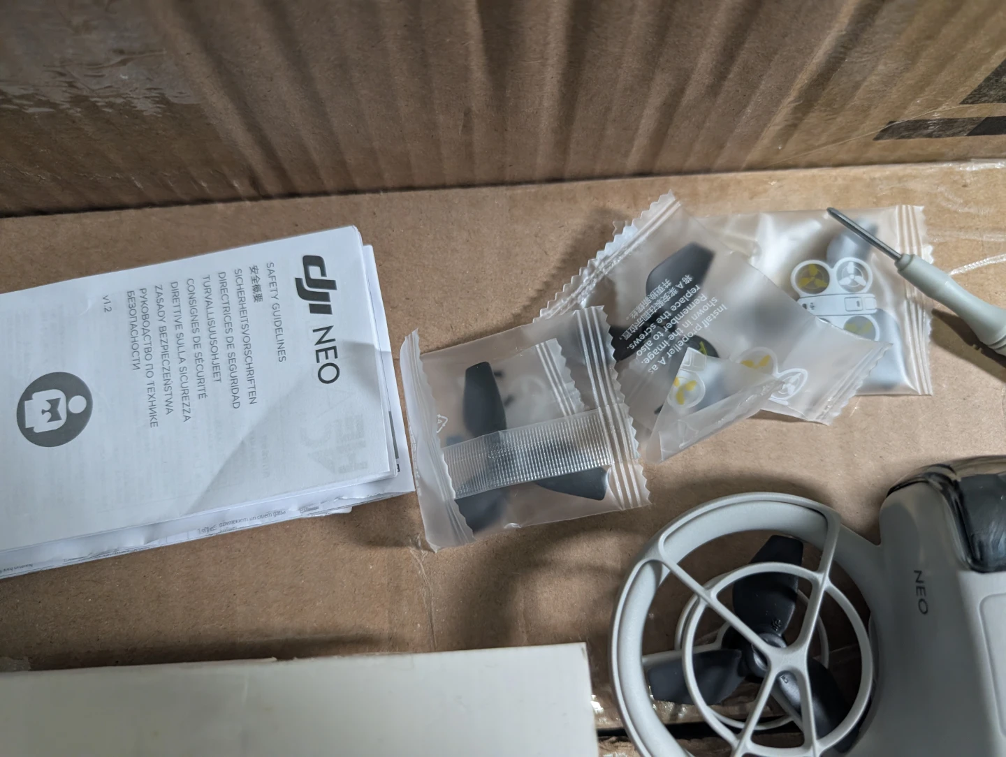 DJI NEO Drone - photo 4