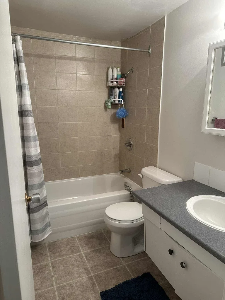 Appartement for rent in whyte Ave image indicator(4)