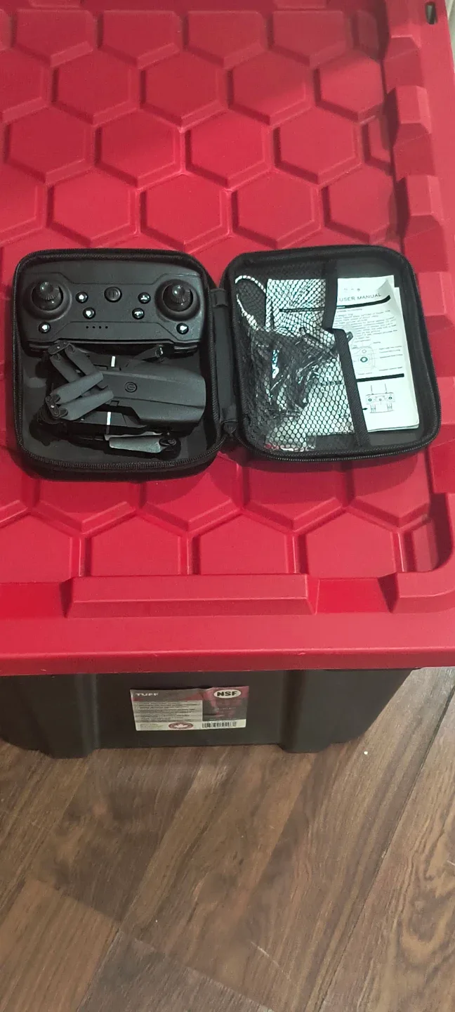 Foldable RC Drone with Case 🥕 thumbnail