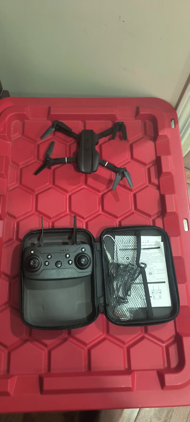 Foldable RC Drone with Case 🥕 - photo 2