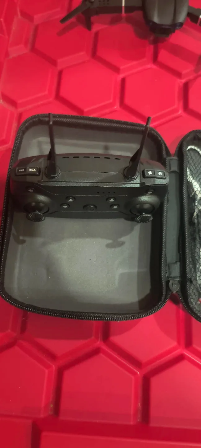Foldable RC Drone with Case 🥕 image indicator(3)