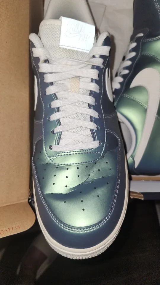Nike Air Force 1 Iridescent image indicator(2)