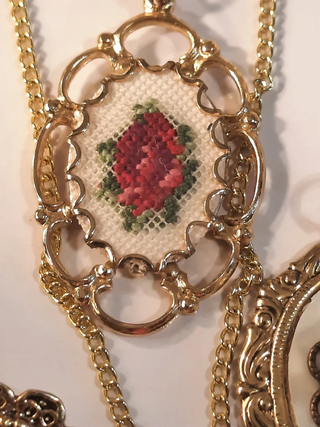 Vintage Cameo Pendants & Chain Lot image indicator(7)