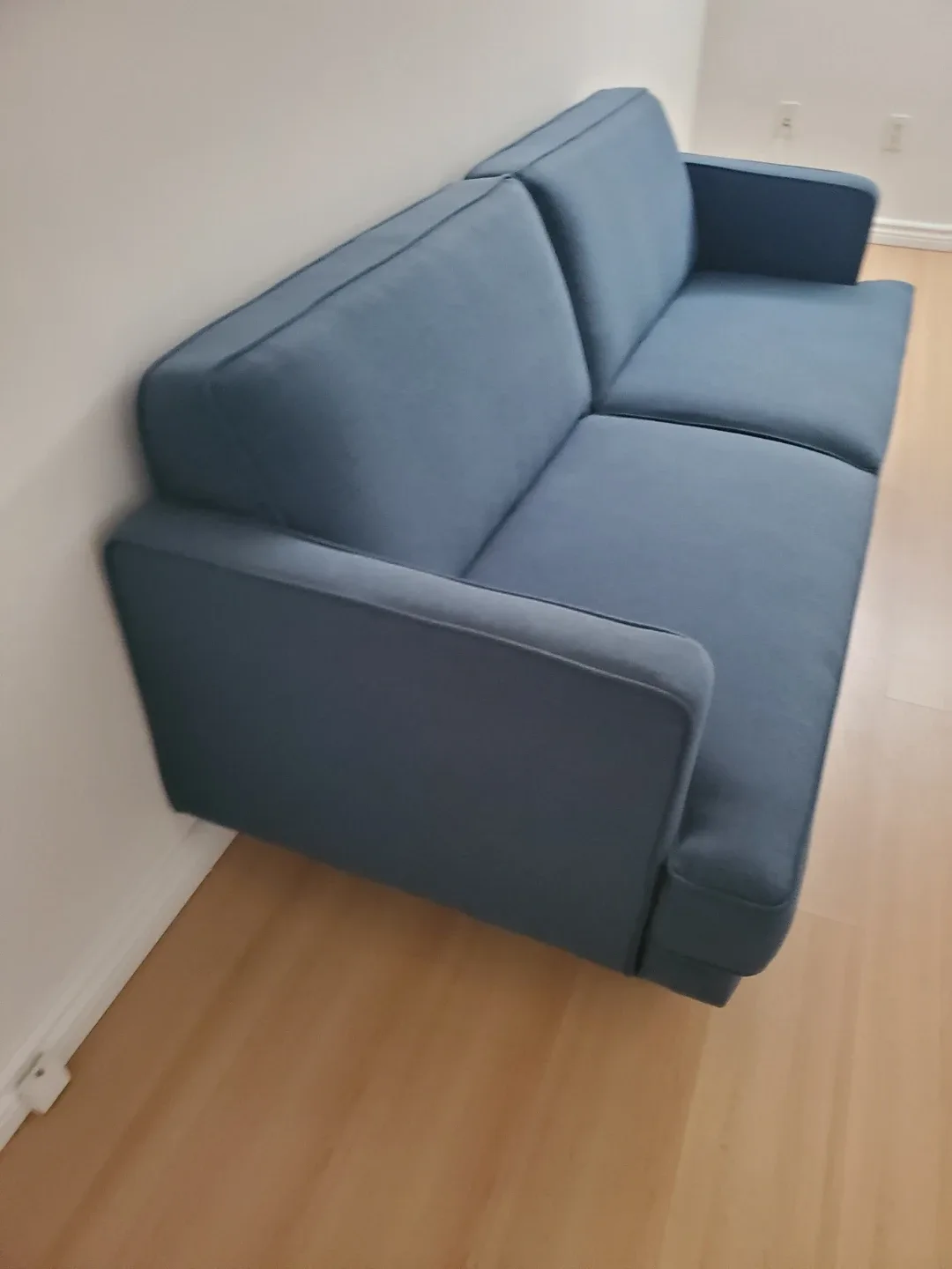 Blue Sofa - Great Condition! 🥕 image indicator(2)