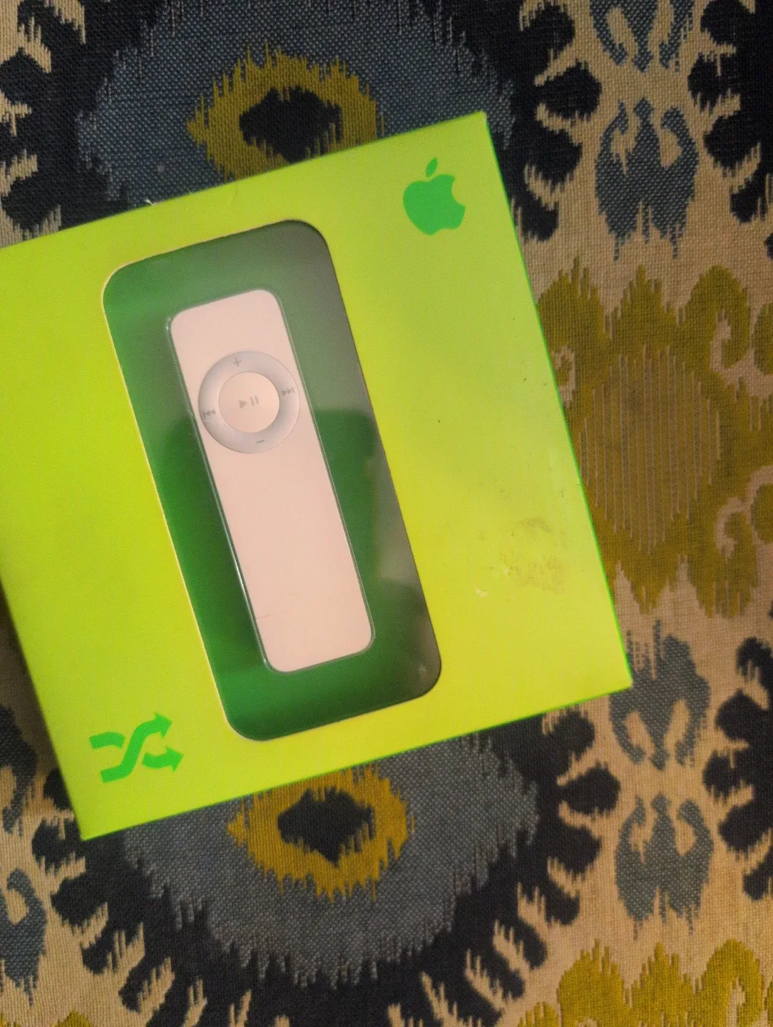 Apple iPod Shuffle 512MB - Like New!