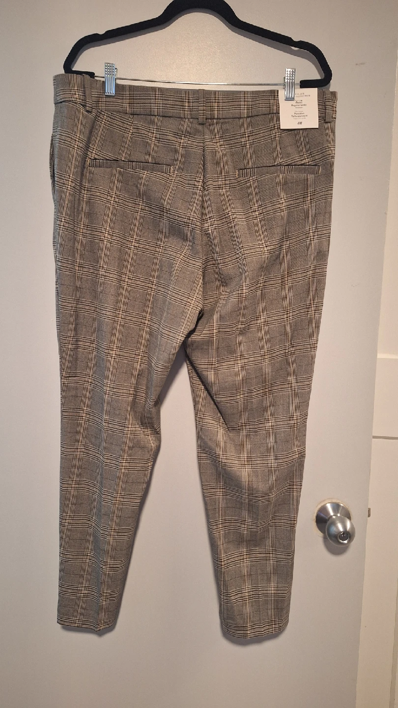 H&M Plaid Elastic Waist Slacks - Size 18 - photo 2