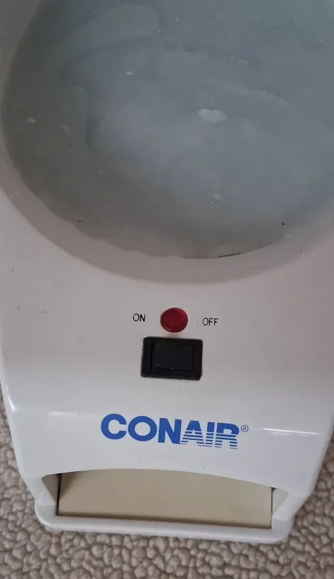 Conair Heated Paraffin Bath with Mitts image indicator(3)