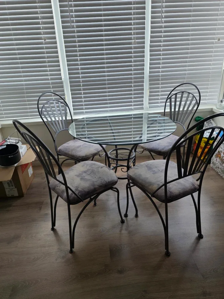 Glass Top dining room Table with 4 Chairs