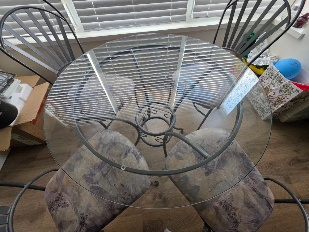 Glass Top dining room Table with 4 Chairs