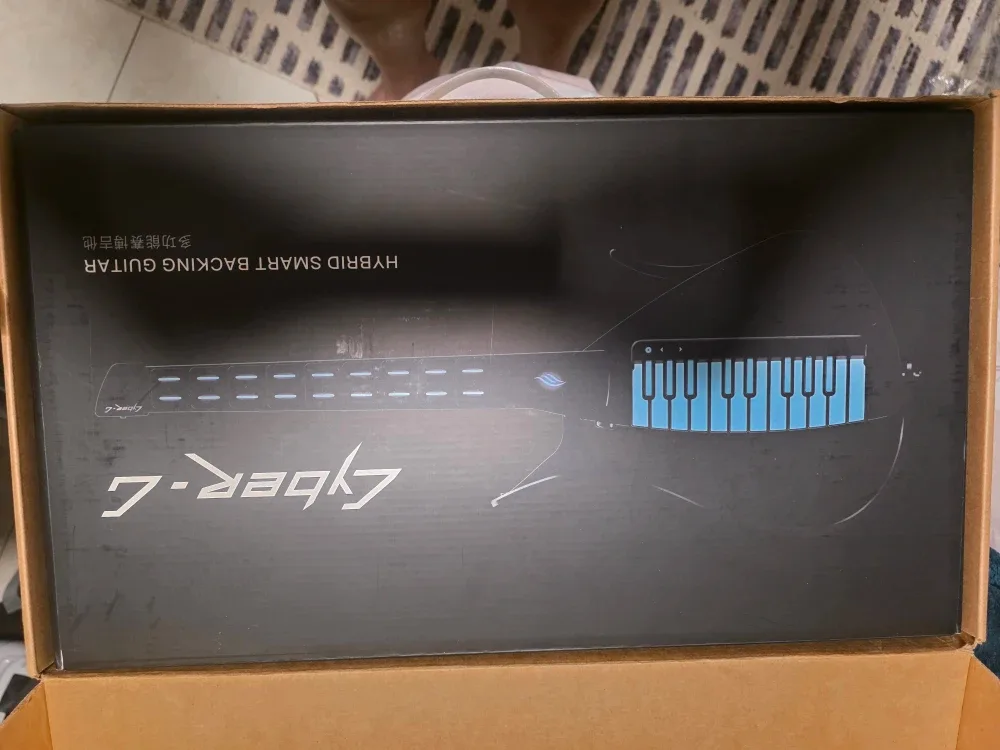 New Cyber-G Hybrid Smart Backing Guitar image indicator(3)