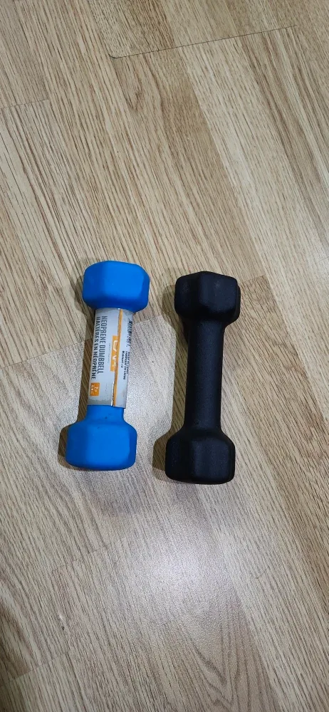 Dumbbell Set - 2 lb Blue & 2 lb Black image indicator(5)
