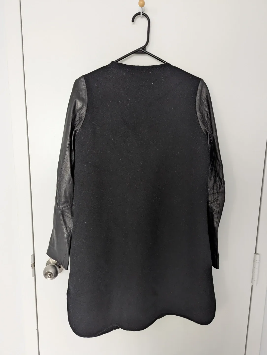 Club Monaco Black Wool Blend Leather Sleeve Coat XS image indicator(3)