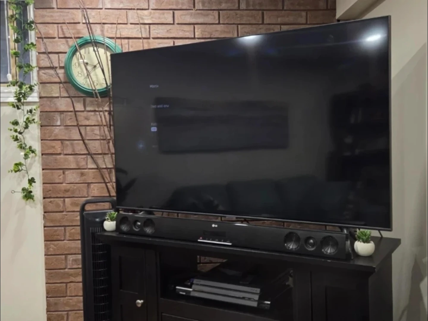 Samsung 55” Smart QLED TV — Great Deal - photo 2