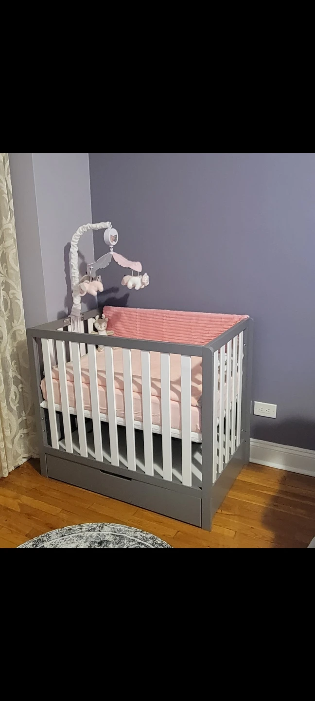 LAST CALL on DaVinci Mini Crib with memory foam 6" mattress