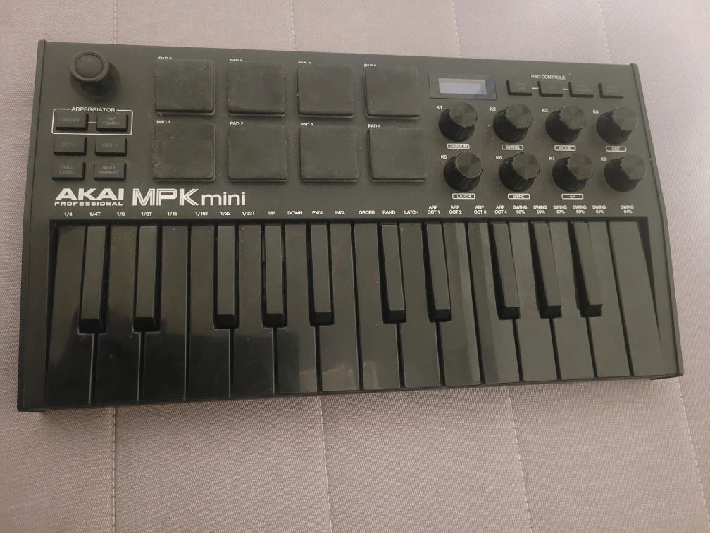 Akai MPK Mini Professional MIDI Keyboard