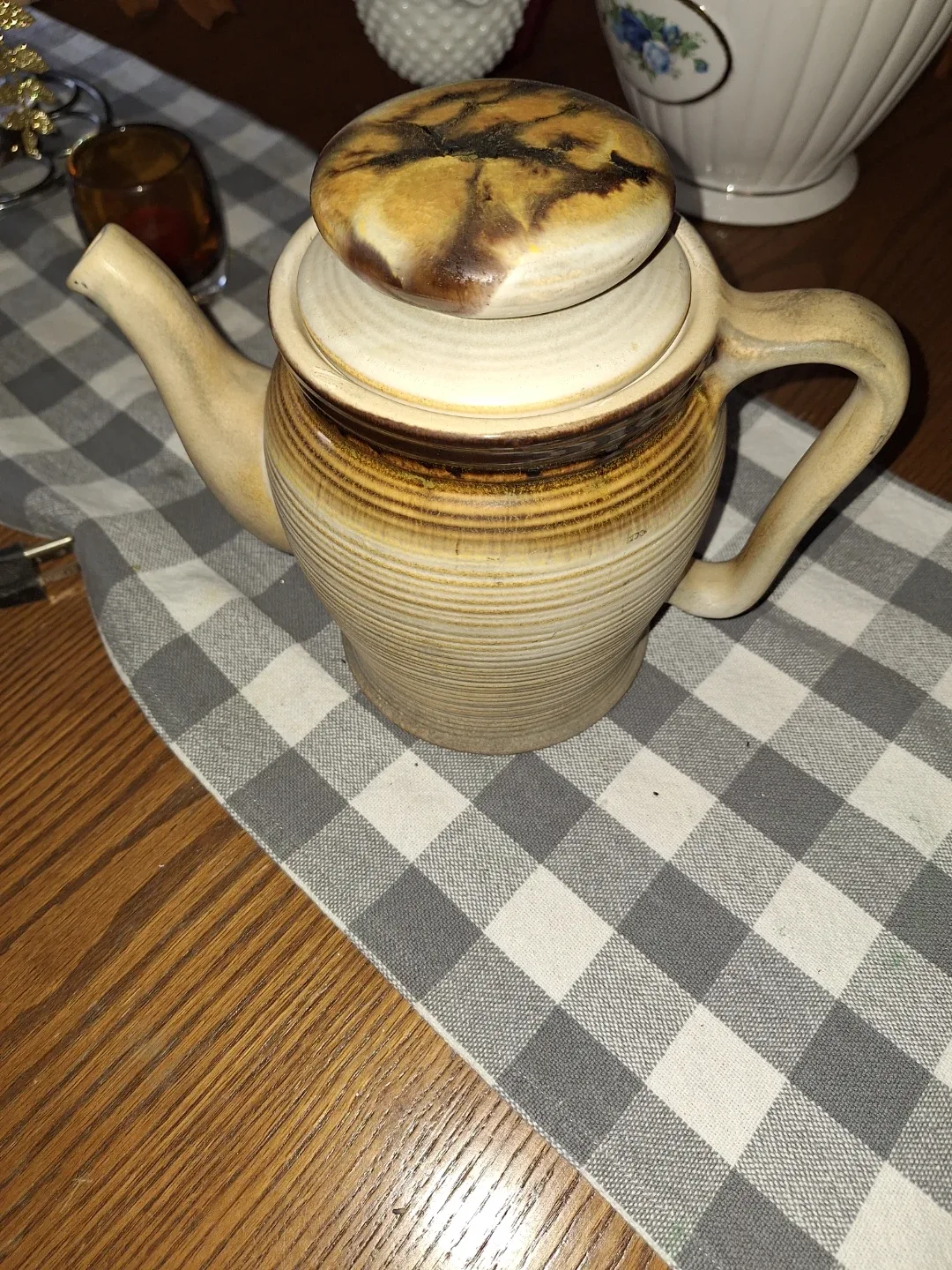 Vintage CG Canada Teapot - Brown & Beige