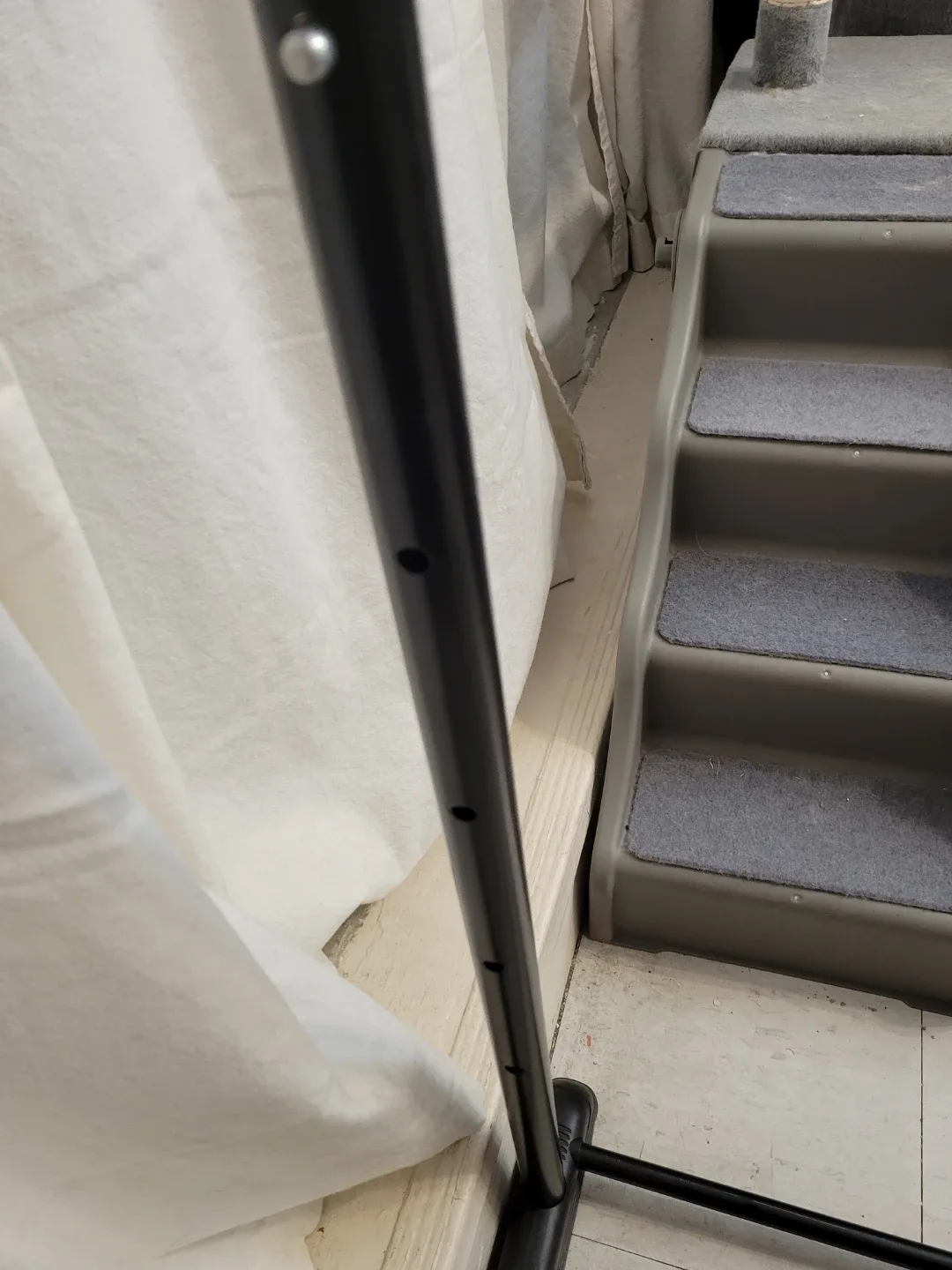 Double Rod Clothing Rack image indicator(3)