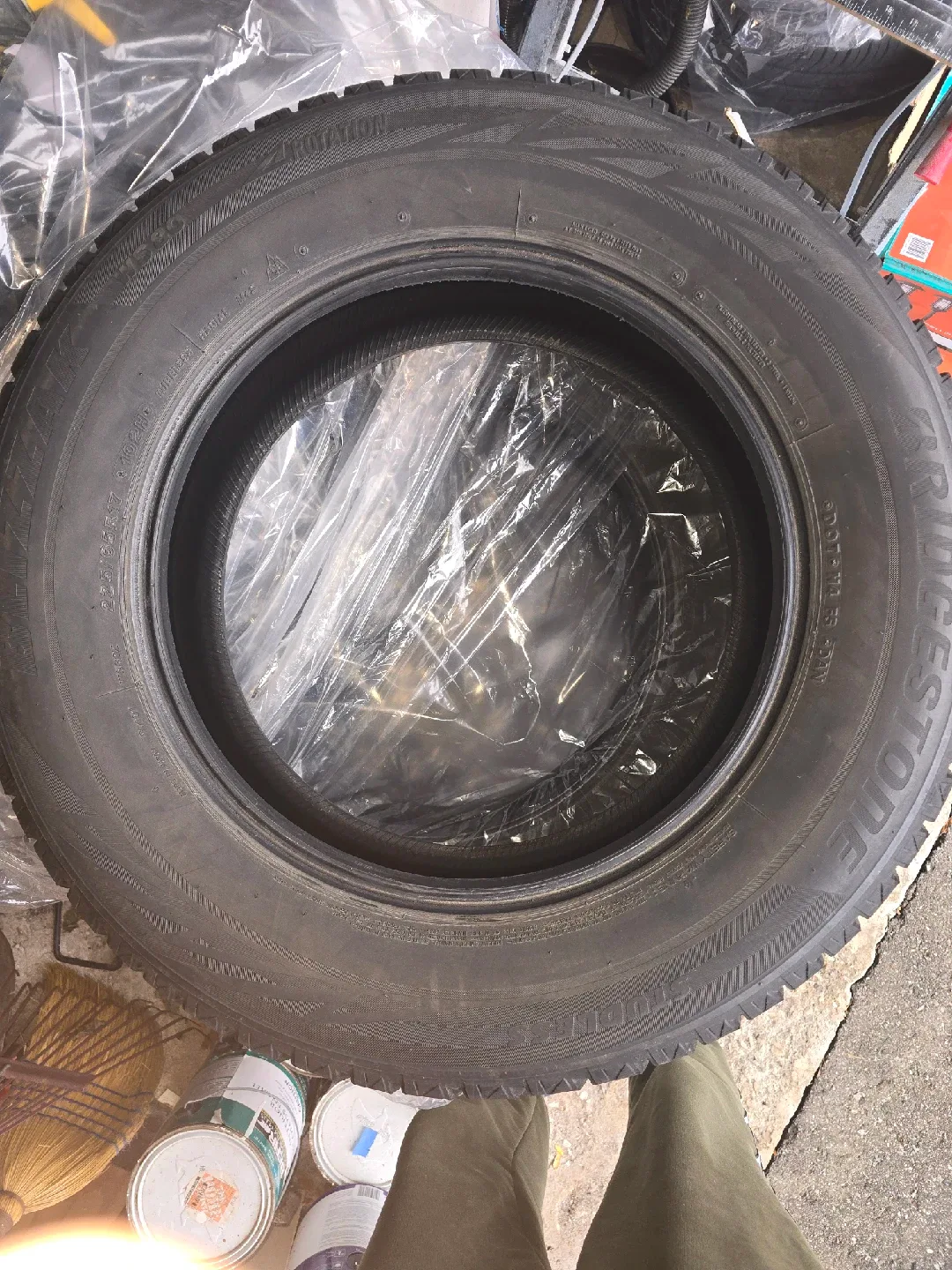 Bridgestone WS90 225/65R17 Tire image indicator(2)