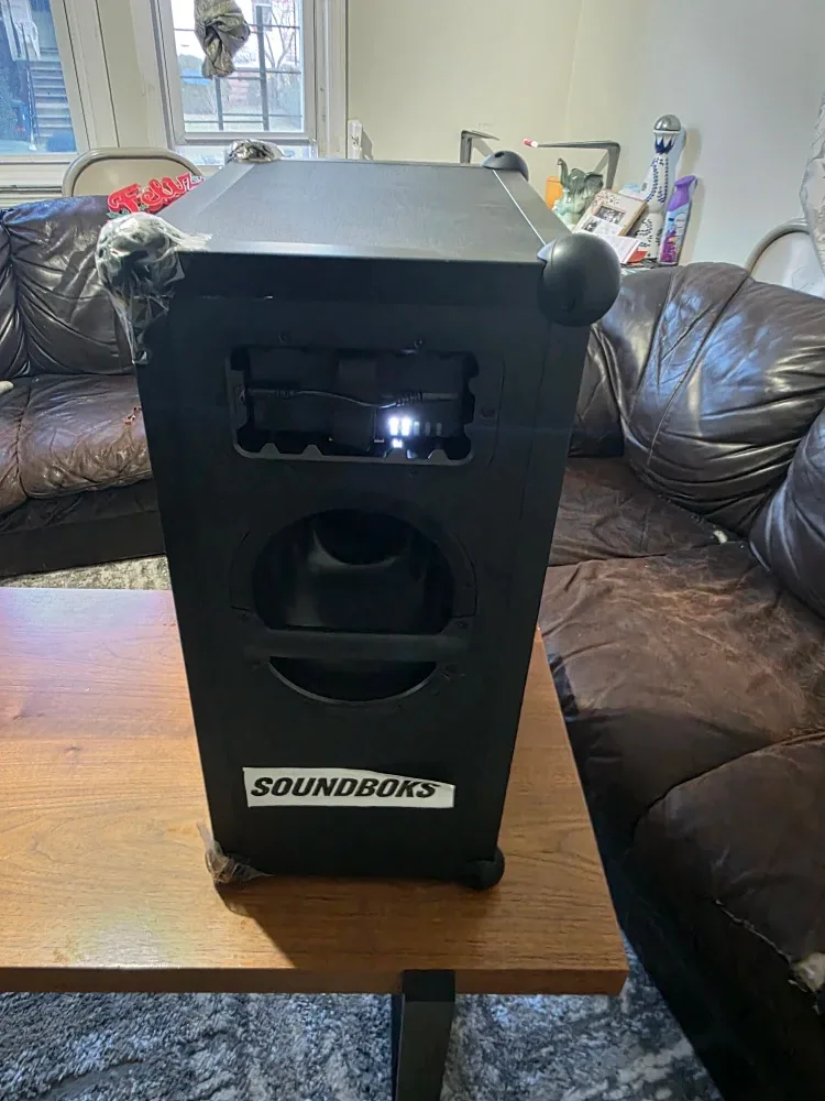 SOUNDBOKS Portable Bluetooth Performance Speaker image indicator(6)