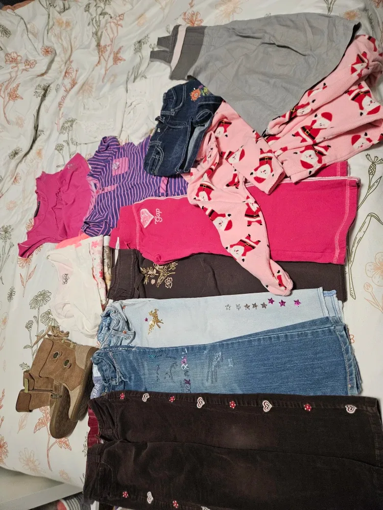 5 T Girl's clothes and Boots Size 27 image indicator(6)