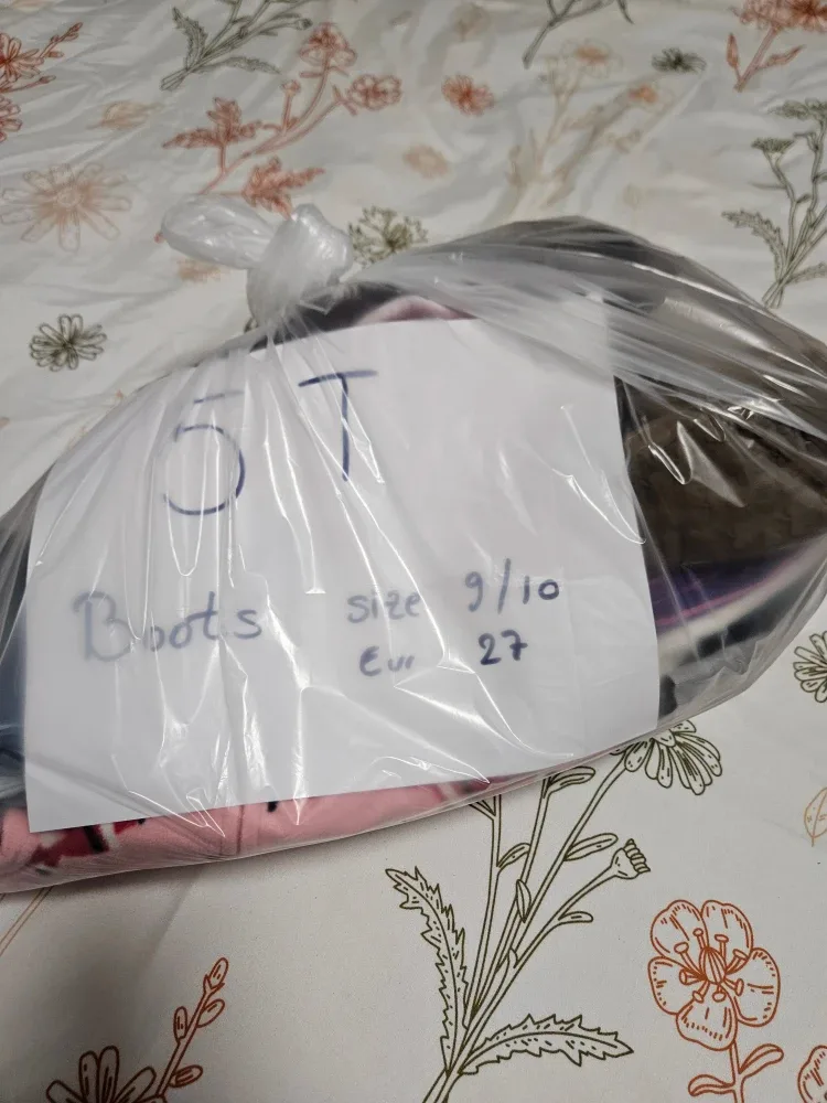 5 T Girl's clothes and Boots Size 27 image indicator(7)