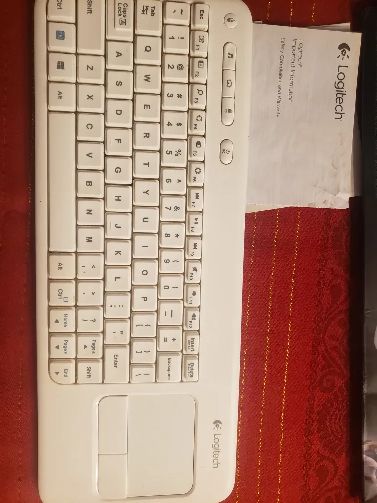 Logitech K400 Wireless Touch Keyboard - White image indicator(2)
