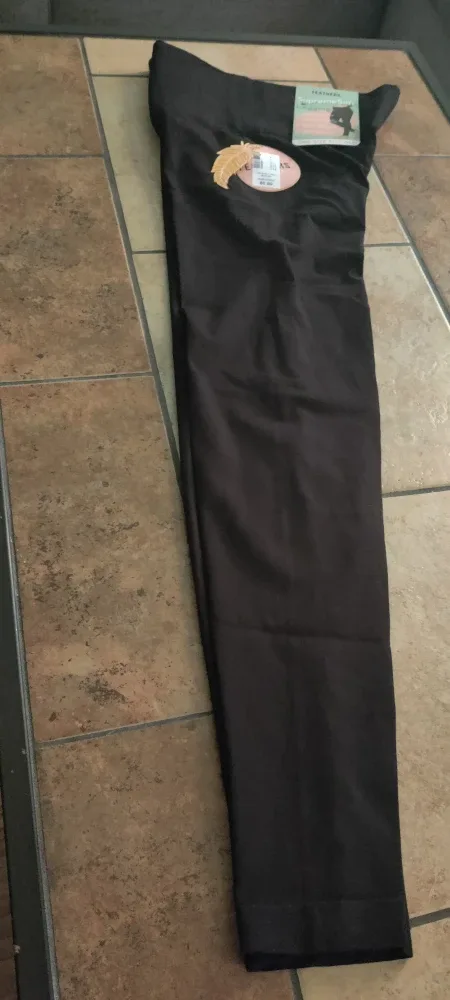 Feathers Capri Leggings One Size