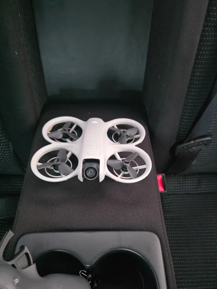 DJI Neo Drone with fpv fly more combo image indicator(6)