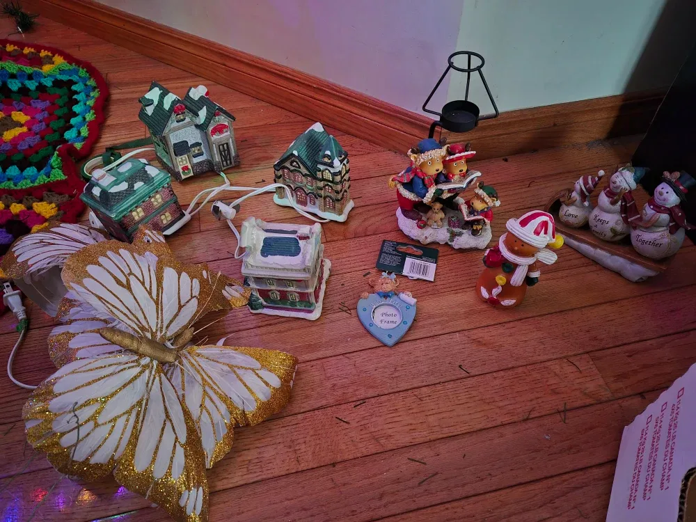 Christmas Village Houses & Lights