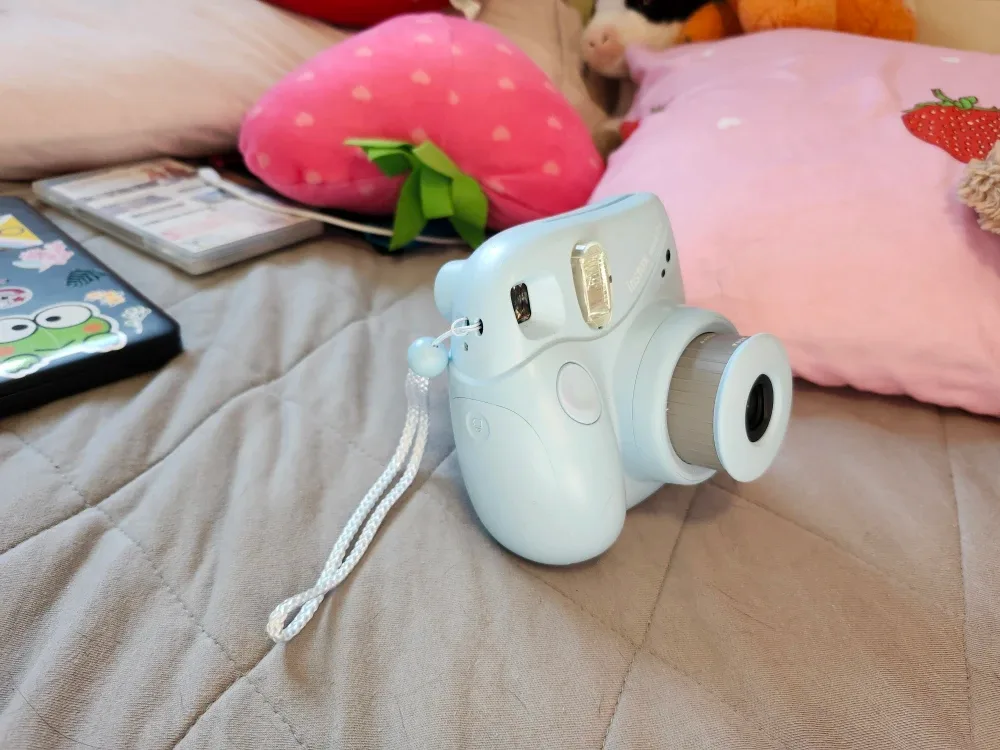 Fujifilm Instax Mini 7+ Instant Camera - Blue image indicator(2)