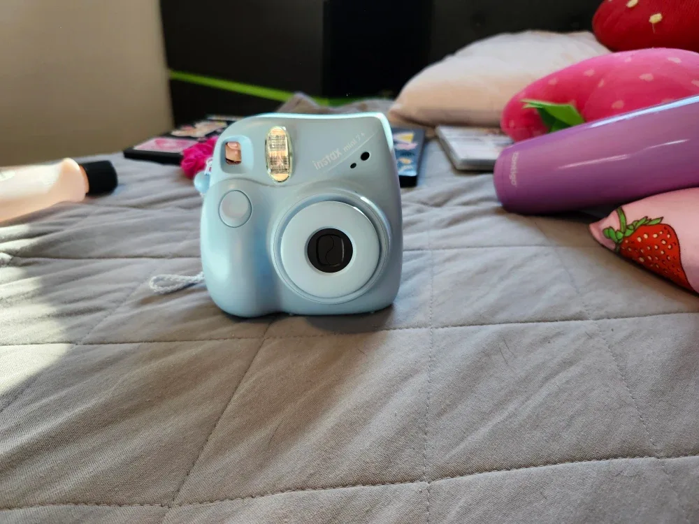 Fujifilm Instax Mini 7+ Instant Camera - Blue image indicator(3)