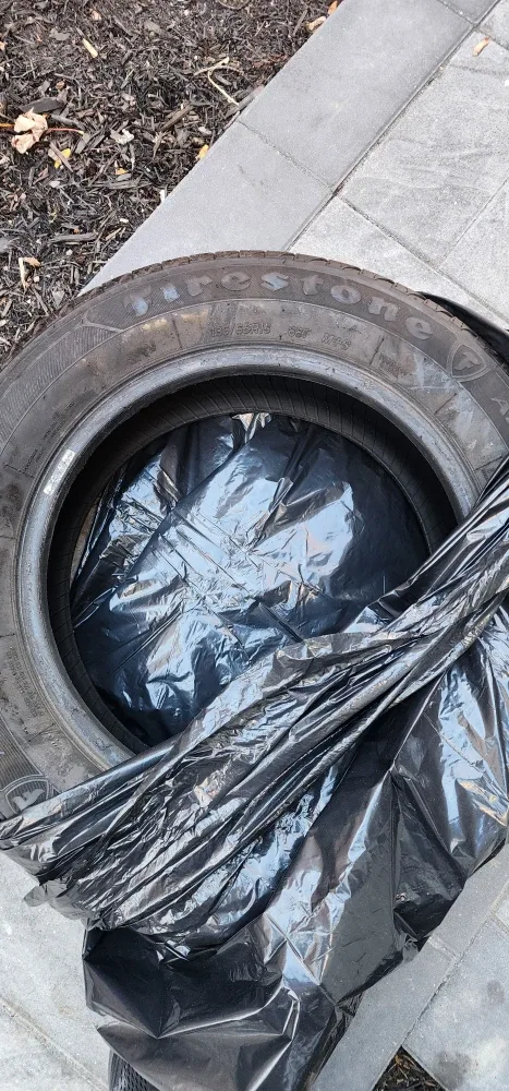 Firestone FR710 Tire - 185/65R15 image indicator(4)