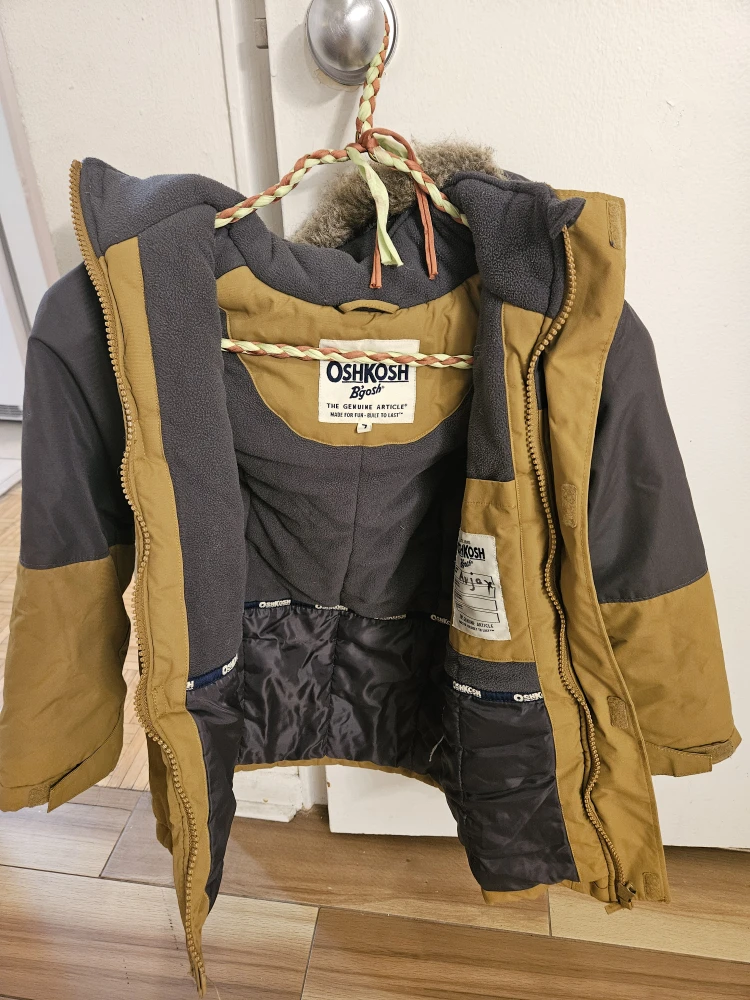 OshKosh B'gosh Winter Jacket - Size 7 - photo 3