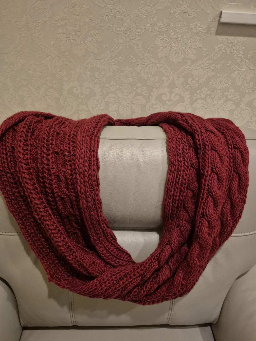 Queenfur Burgundy Knit Hat and Scarf Set - photo 2