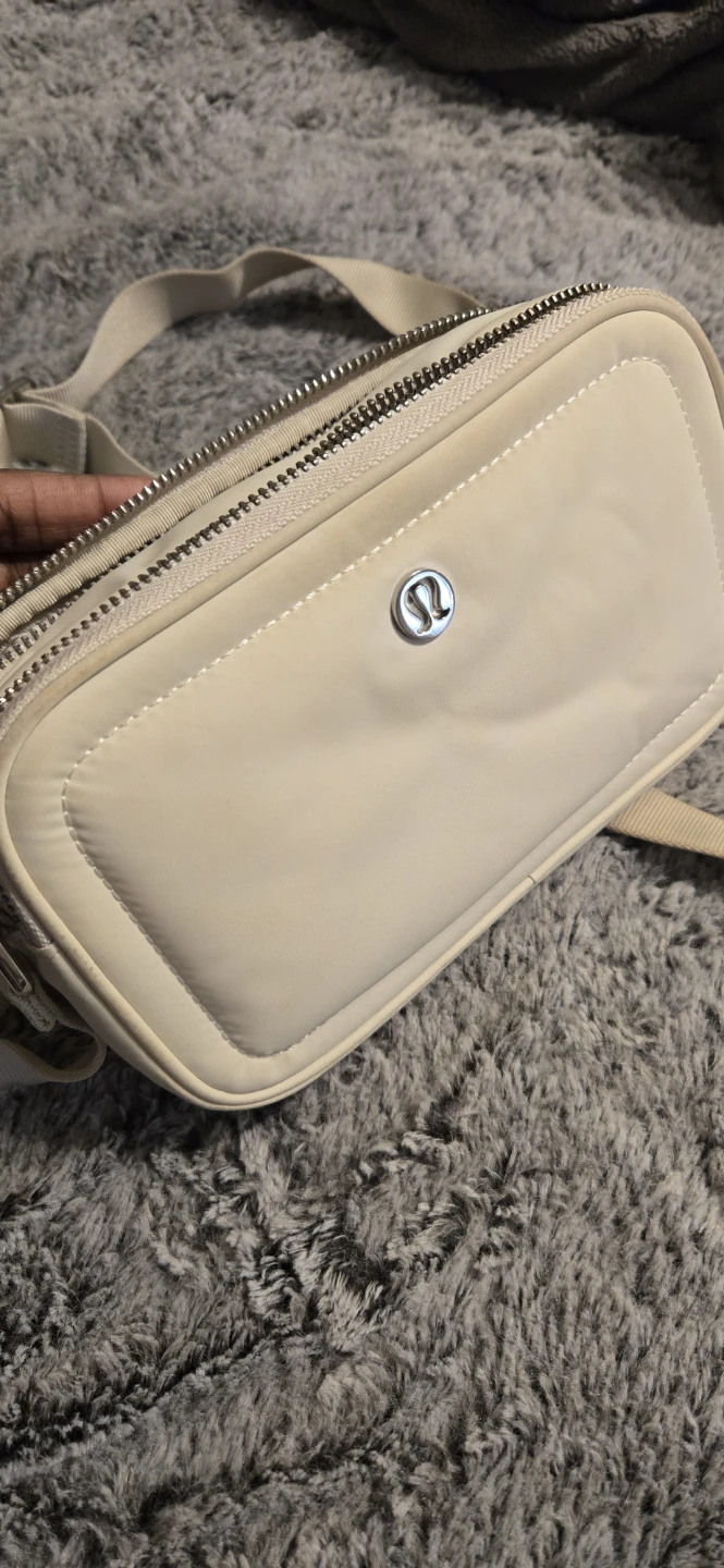 Lululemon Everywhere Belt Bag - White Opal