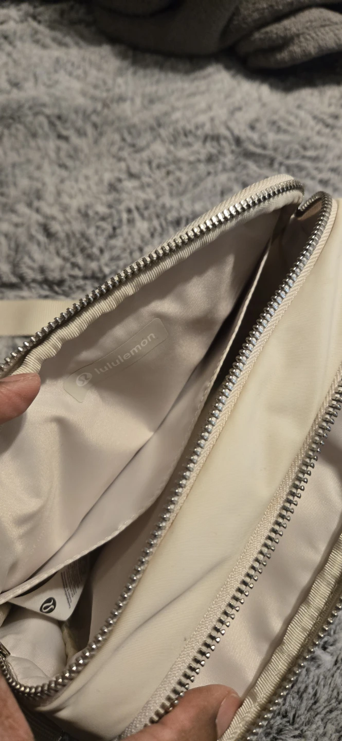Lululemon Everywhere Belt Bag - White Opal - photo 3
