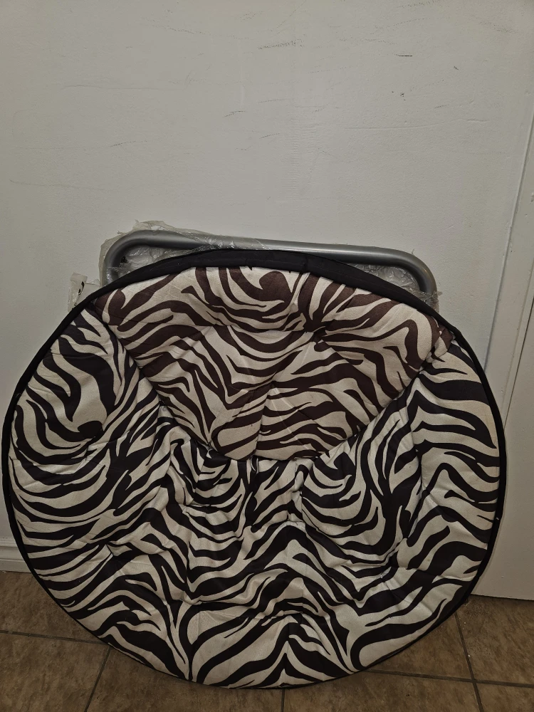 (Moving Sale)Papasan Chair - Zebra Print - photo 3