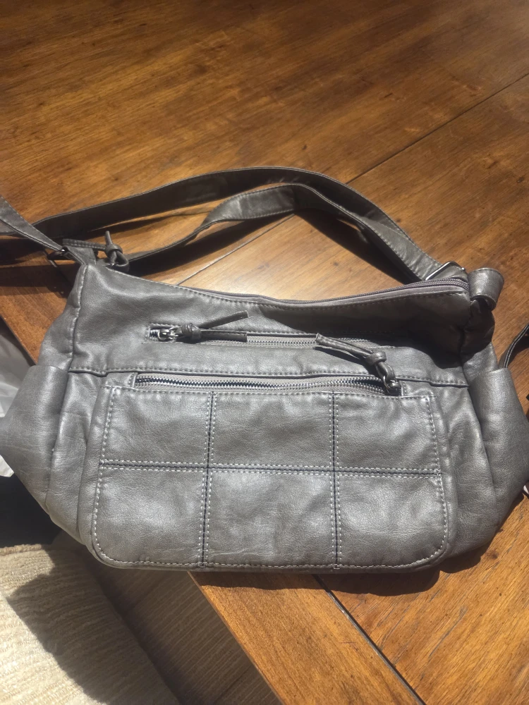 Purse gray