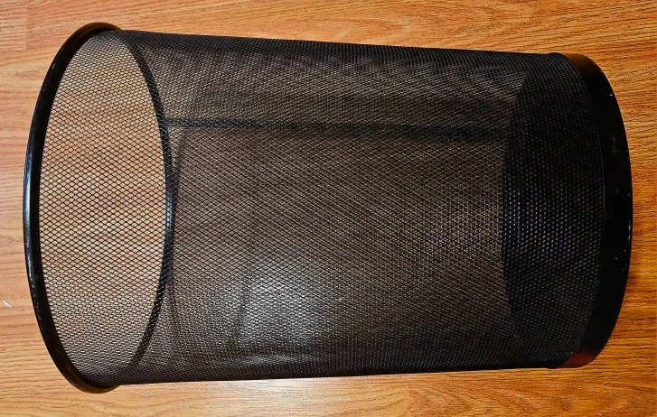 Black Mesh Metal Waste Basket ✨️ image indicator(2)