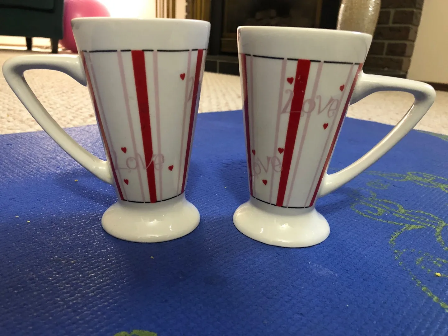 Four Assorted Decorative Mugs image indicator(2)