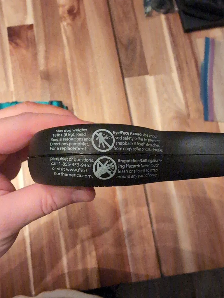 Top Paw Dog Harness & Flexi Retractable Leash image indicator(3)